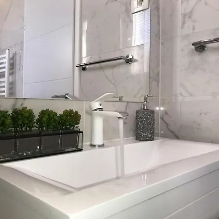 Cozy Solis-city Center Apartamento